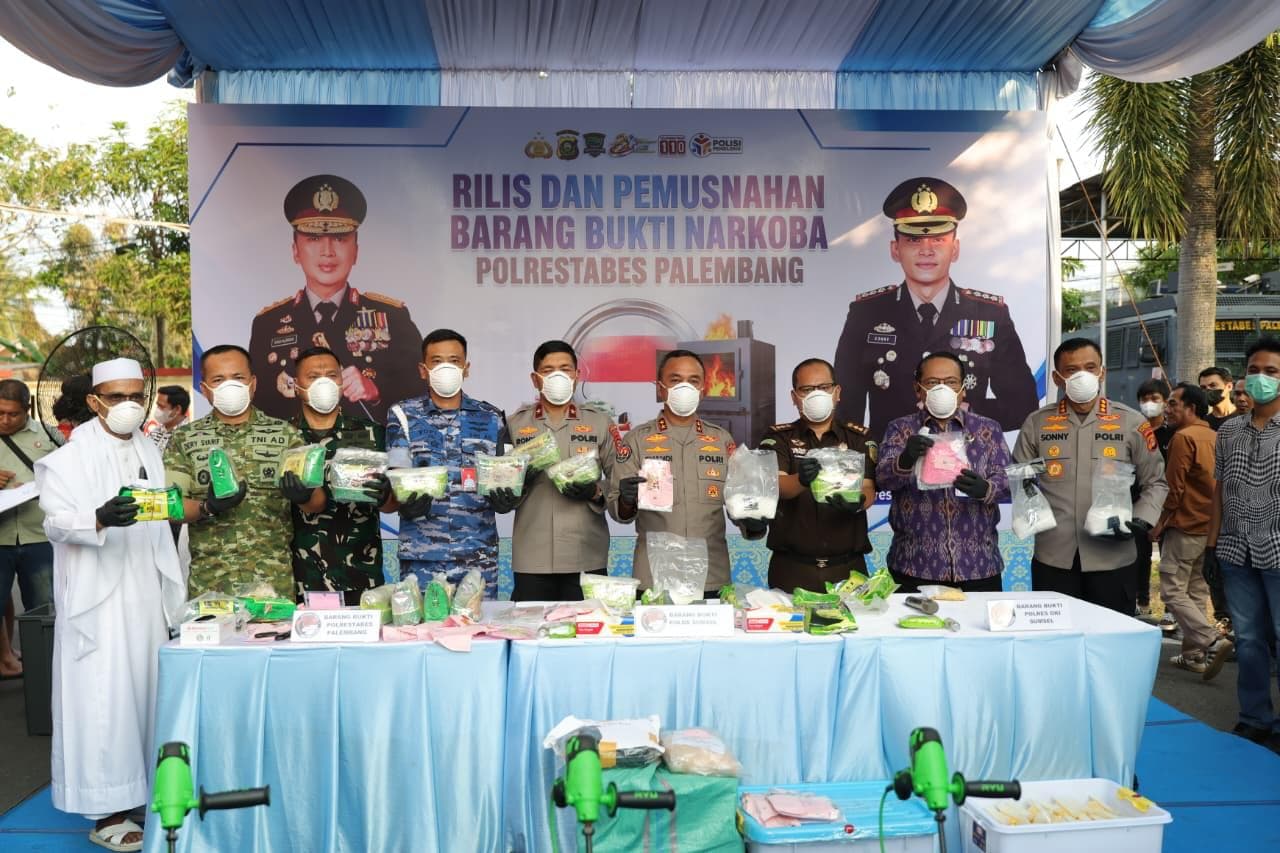 Kapolda Sumsel Pimpin Pemusnahan 20 Kg Sabu, Tegaskan Tidak Ada Ruang Bagi Narkoba di Sumatera Selatan
